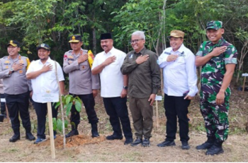Bupati  Tenggarong Edi Damansyah :  20 kecamatan yang ada di Kukar Akan Lanjutkan Penanaman Sejuta Pohon di Kukar.