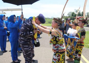 Bupati Ardiansyah Dampingi Komandan Lantamal XIII Tarakan Kunker di Kutim