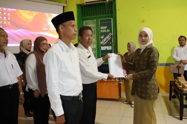 Ketua PPTI Kukar Lantik Pengurus PPTI Loa Kulu