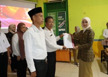 Ketua PPTI Kukar Lantik Pengurus PPTI Loa Kulu
