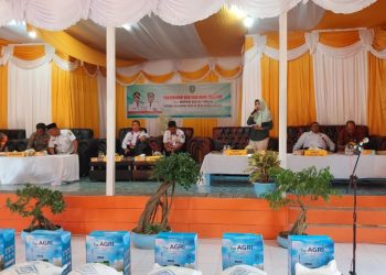 Pemkab Kutim Salurkan Bantuan Altan ke Petani Tanah Abang