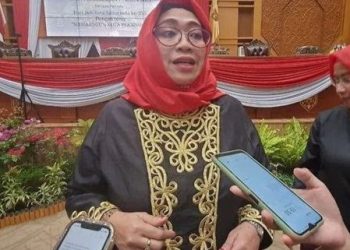 Dekranasda Samarinda Canangkan Lomba Busana Kerja Batik