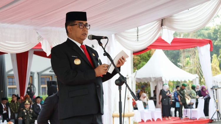 Pj Gubernur Kaltim Pimpin Upacara Hari Kesehatan Tahun 2023