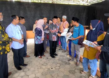 Bupati Kutim Serahkan Ratusan Dokumen Adminduk Capil 116 Pasutri Jadi Sasaran