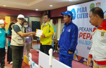 Kontingen Catur Samarinda Sabet Juara Umum Pada Peparprov IV
