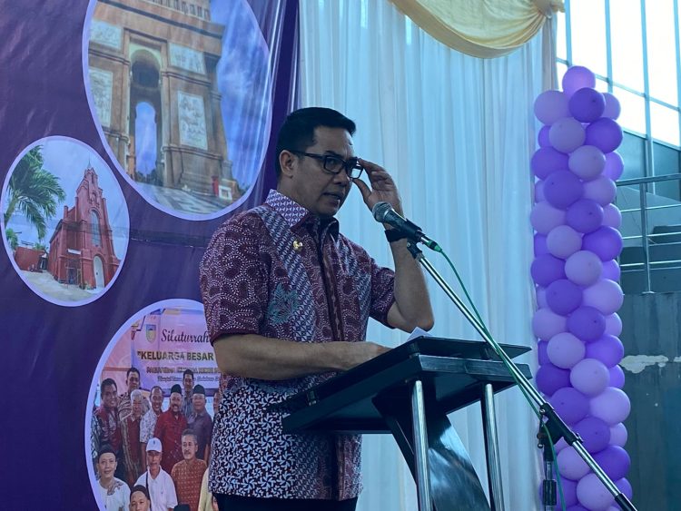 Kukuhkan dan Lantik Pagari, AH Pesan Penguatan Seni Budaya