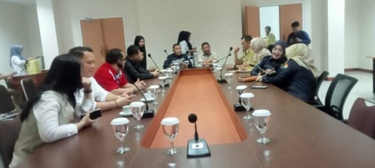 Hearing Komisi III DPRD Samarinda  dan Perum Bulog Bahas Stabilitas Harga Jelang Ramdhan