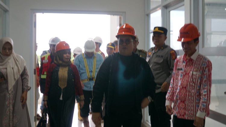 Tinjau Pembangunan RS Muara Badak, Rendi Solihin Optimis Akhir 2024 Bisa Dioperasikan