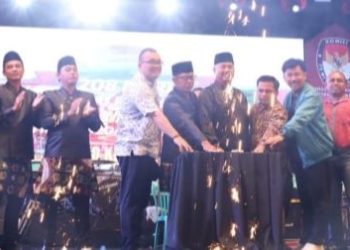 Wabup Kukar Berikan Bantuan Kepada kelompok UMKM di Kecamatan.   