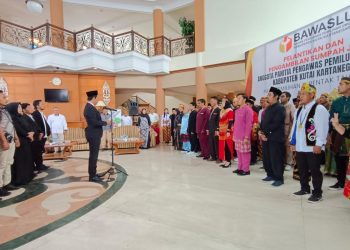 59 Anggota Panwascam dikukuhkan Bawaslu  Kukar