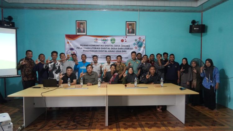 Pelatihan Literasi Digital Desa dan Literasi Pendidikan Digital Anak Usia Dini. di Kantor Desa Pela Kecamatan Kota Bangun