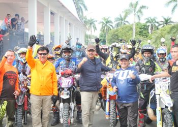 Bupati Kukar Edi Damansyah Lepas Peserta Event Trail Blukar VI.