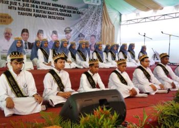MTS Negeri 3 Kukar Gelar Khatamul Quran Implementasi GEMA di Muara Jawa