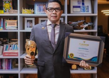 Pemerintah Kota Samarinda  Kembali Mendapat Penghargaan  Predikat UHC Award 2024