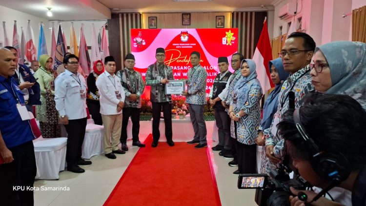 KPU Kota Samarinda Menerima Paslon Wali Kota dan Wakil Wali Kota Samarinda, Andi Harun bersama Saefuddin Zuhri,