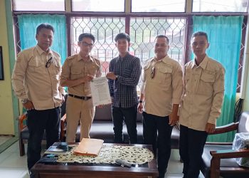 Diskominfo Kukar Serahkan Tenaga Teknis ke Kecamatan