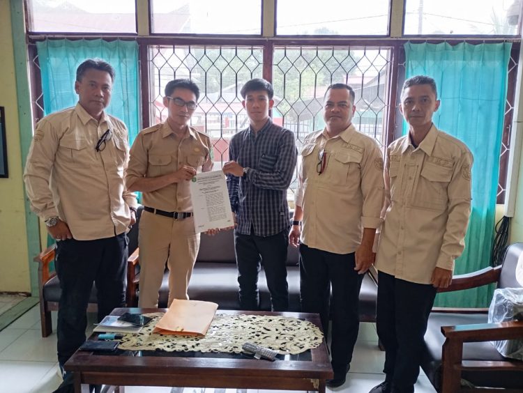 Diskominfo Kukar Serahkan Tenaga Teknis ke Kecamatan