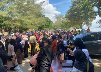 Masyarakat Tenggarong Antusias Datangi Operasi Gas LPG 3 Kilogram Disperindag Kukar