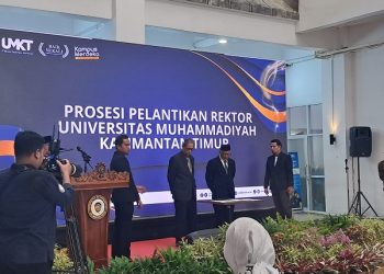 Muhammad Rusiyam Dilantik Jadi Rektor UMKT, Wakil Wali Kota Samarinda Dorong Kolaborasi Lebih Erat