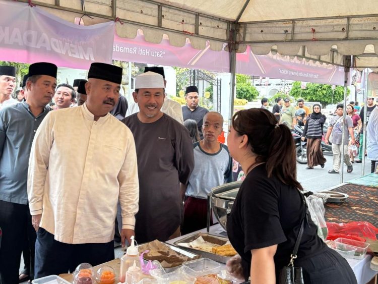 Lorong Pasar Ramadan di Tenggarong Resmi Dibuka, 115 UMKM Terlibat