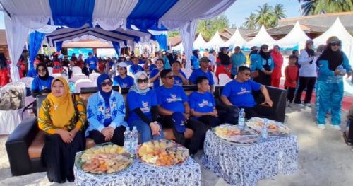 Ketua Umum KORMI Dampingi Ibu Wagub Kaltim Buka Festival Olahraga Masyarakat FORDESWITA di Desa Wisata Derawan 2025