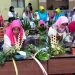 Merangkai Daun Jadi Hiasan Cantik dan Unik, BKOW Kaltim Latih Kreativitas Perempuan untuk Tingkatkan Ekonomi Keluarga